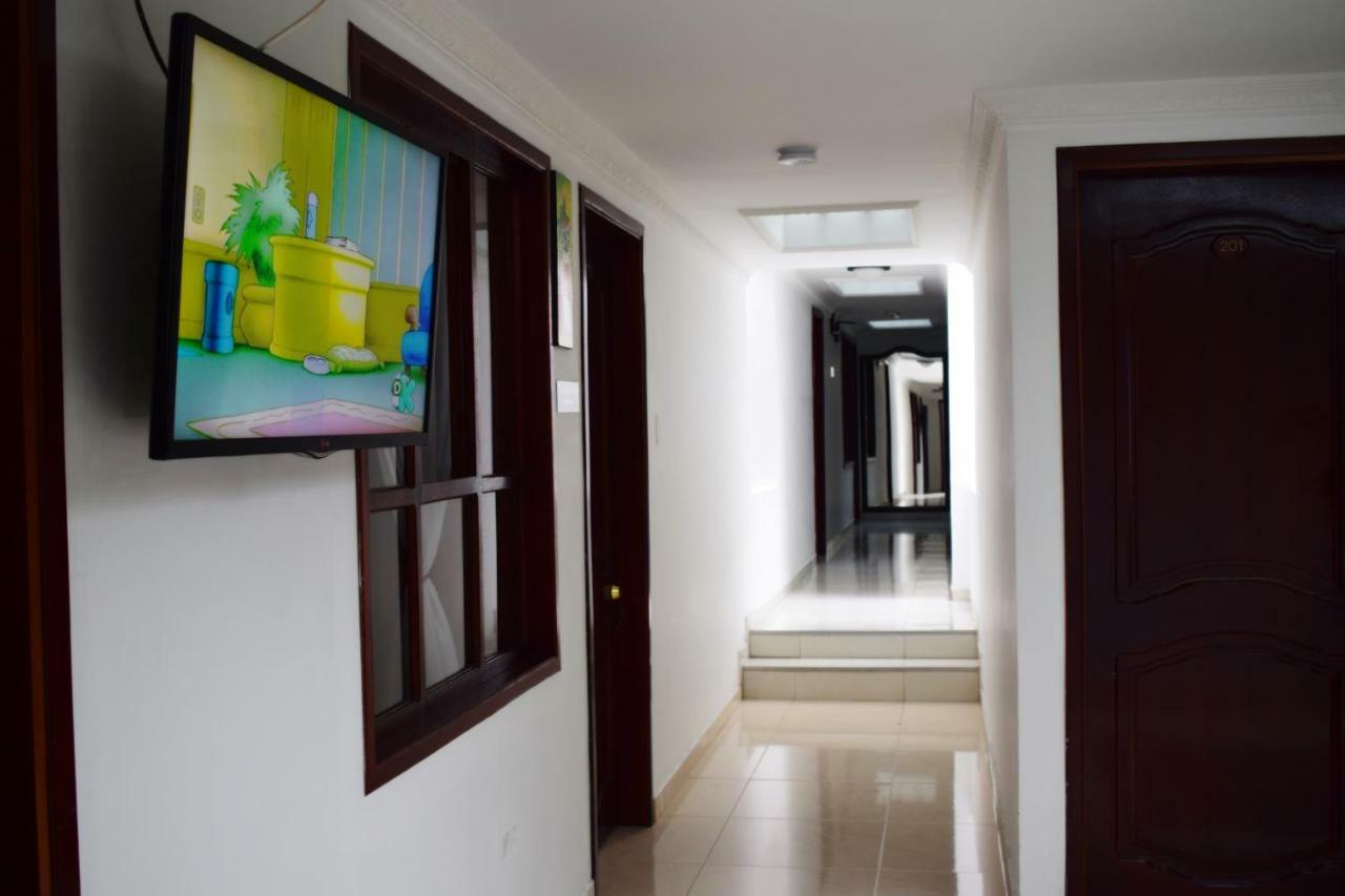 Hotel Londres Pasto Extérieur photo